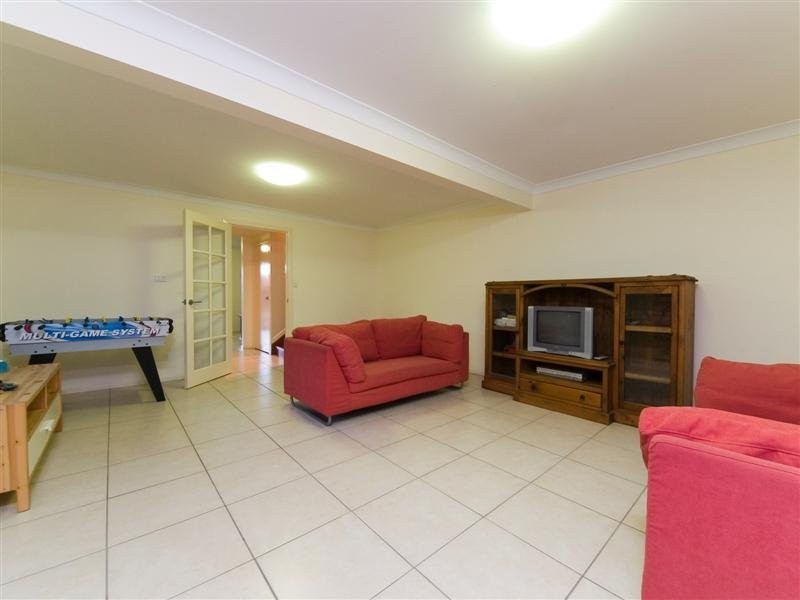 7 JANUS COURT, Eatons Hill QLD 4037