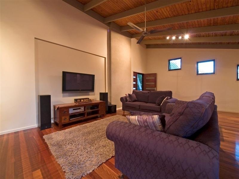 7 JANUS COURT, Eatons Hill QLD 4037