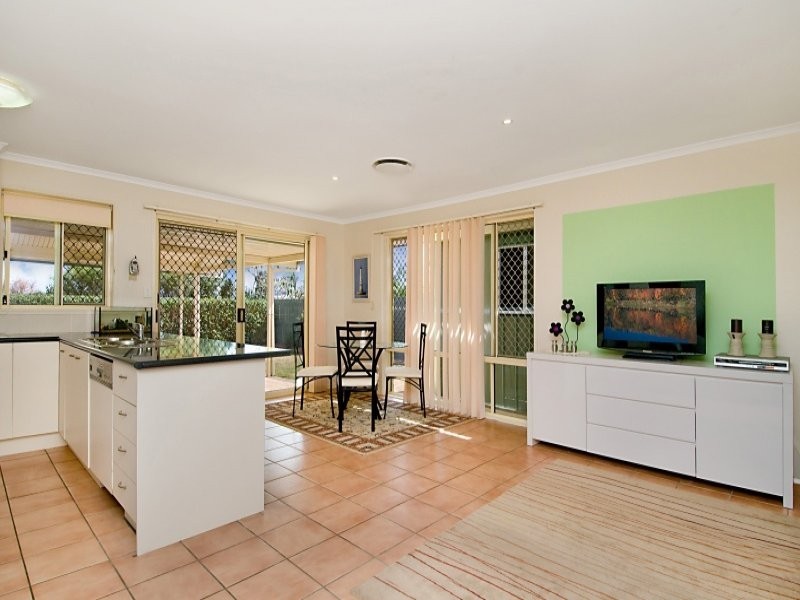 9 Meilland  Court, Eatons Hill QLD 4037