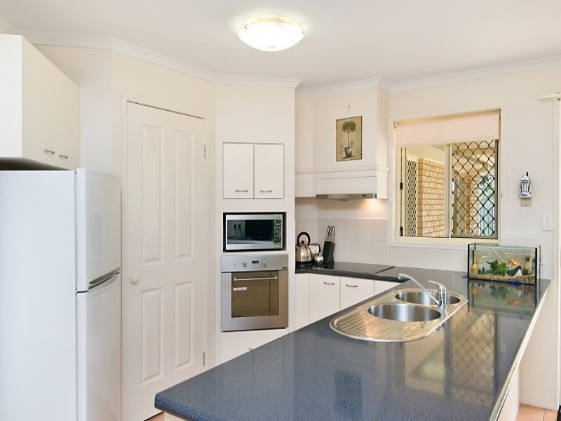 9 Meilland  Court, Eatons Hill QLD 4037