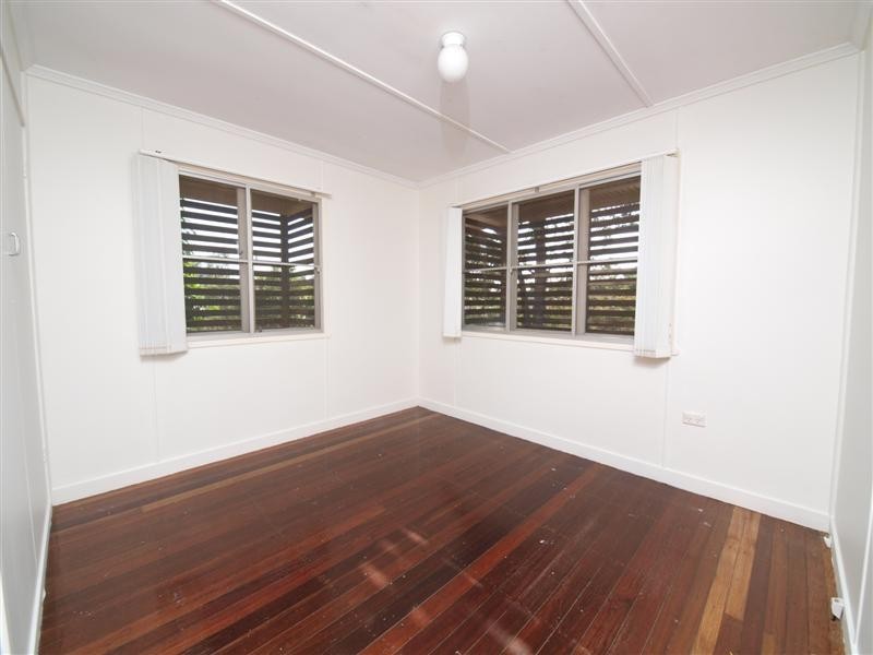 28 ARMFIELD STREET, Stafford QLD 4053