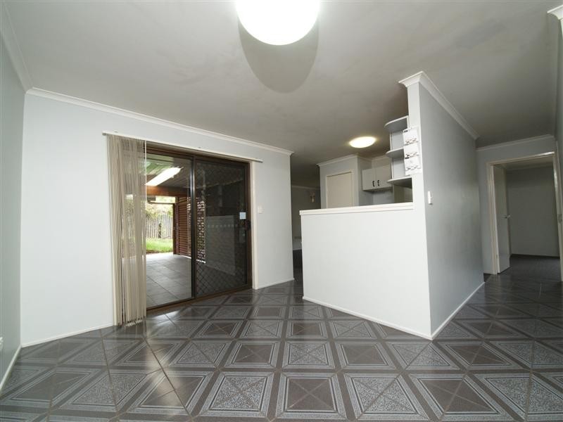 24 Verdon Court, Petrie QLD 4502