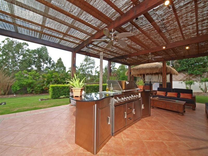 9 ELDERBERRY COURT, Eatons Hill QLD 4037