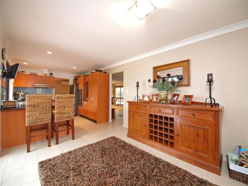 9 ELDERBERRY COURT, Eatons Hill QLD 4037