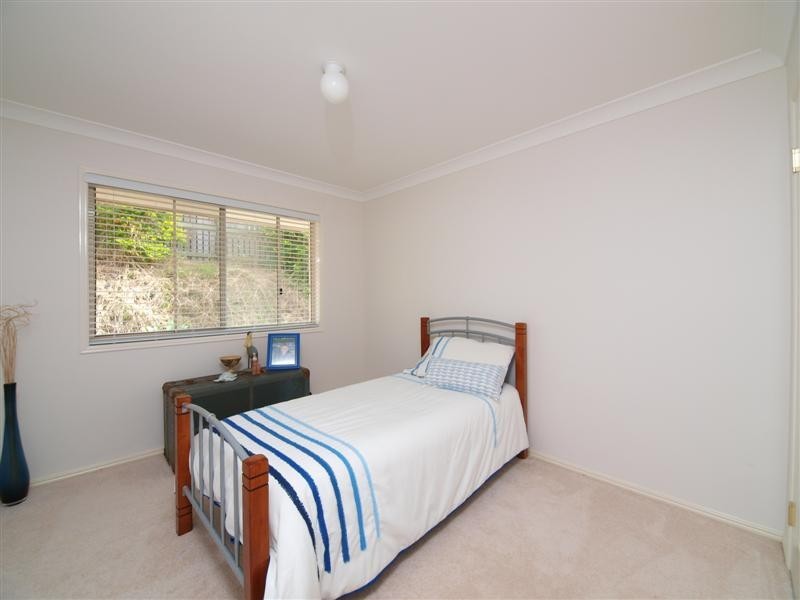 24 Silkyoak Way, Albany Creek QLD 4035