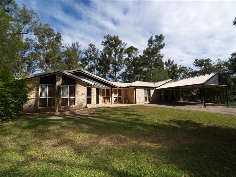 65 Cashmere Lane, Cashmere QLD 4500