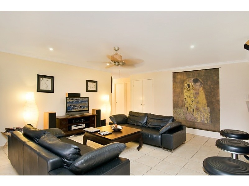 19  Franzin Drive, Cashmere QLD 4500