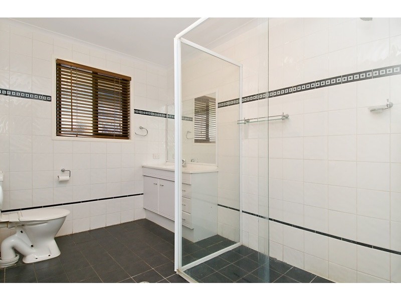 19  Franzin Drive, Cashmere QLD 4500