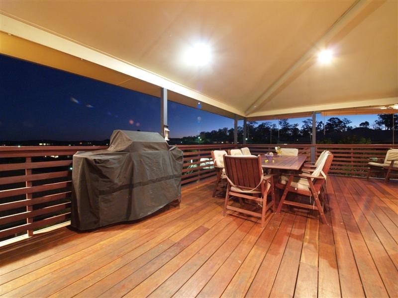 7 Meilland Court, Eatons Hill QLD 4037