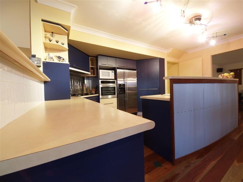 7 Meilland Court, Eatons Hill QLD 4037