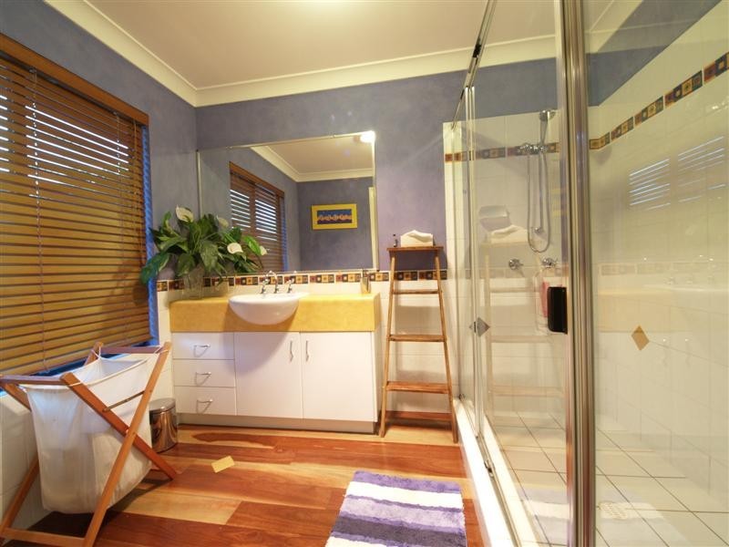 7 Meilland Court, Eatons Hill QLD 4037