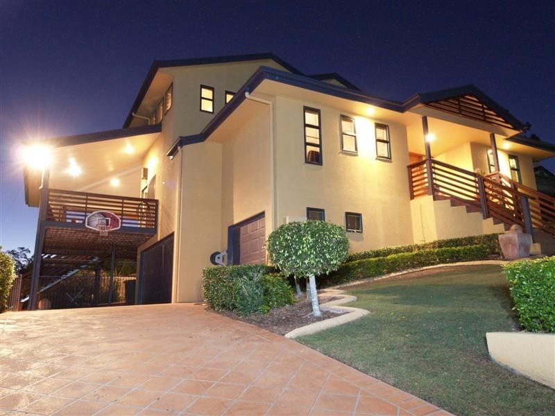 7 Meilland Court, Eatons Hill QLD 4037
