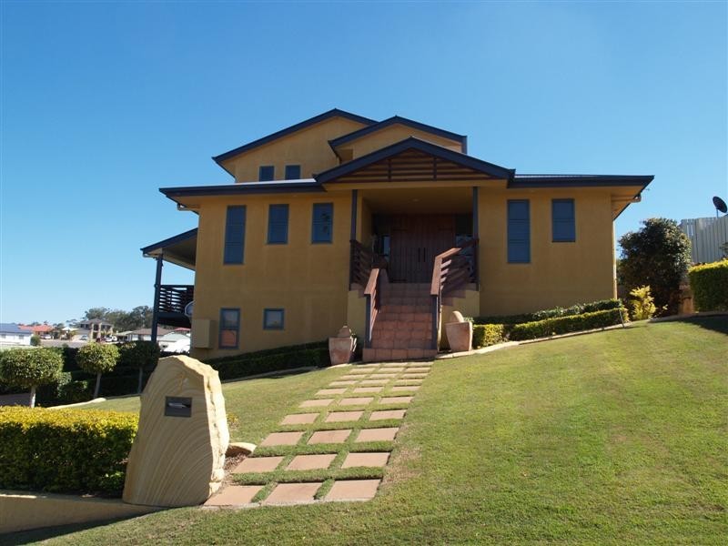 7 Meilland Court, Eatons Hill QLD 4037