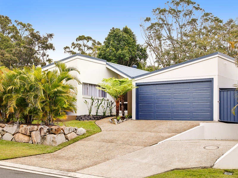 100 BUNYA PARK DRIVE, Eatons Hill QLD 4037