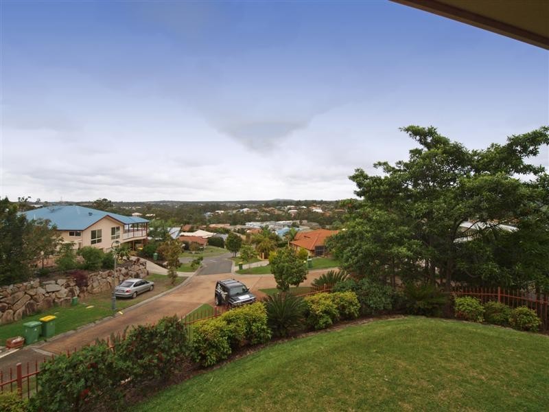 29 Valencia Court, Eatons Hill QLD 4037