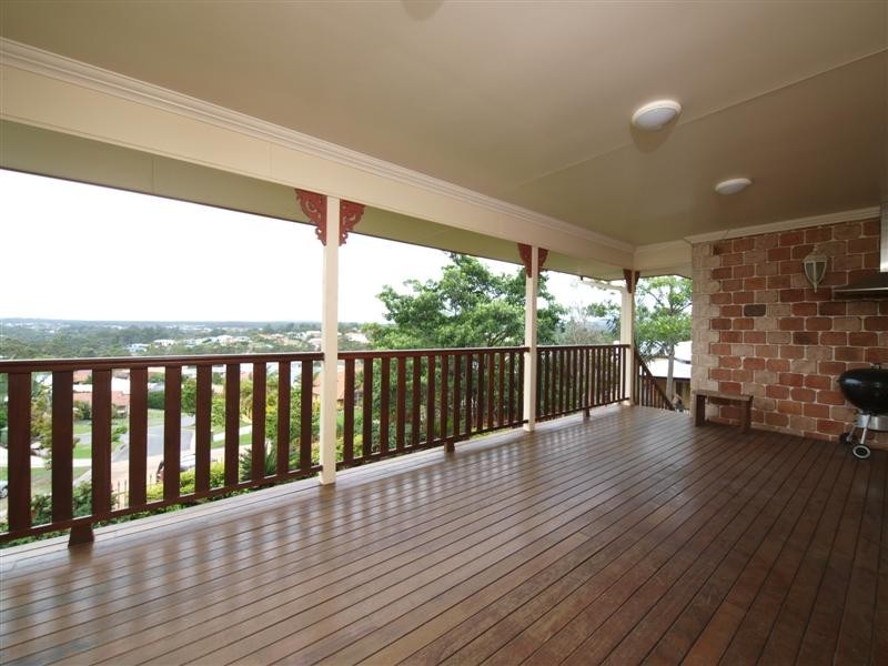 29 Valencia Court, Eatons Hill QLD 4037