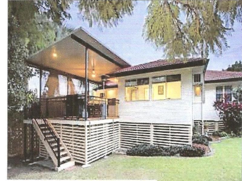 8 Lindale Street, Chermside West QLD 4032