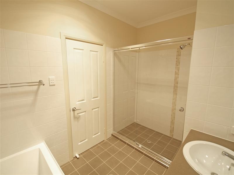 177 Saraband Drive, Eatons Hill QLD 4037