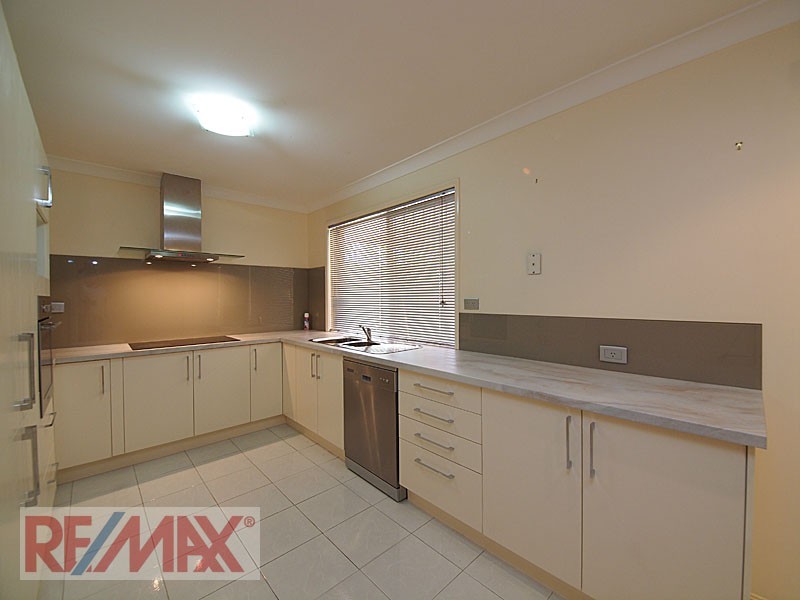 25 Tanager Street, Albany Creek QLD 4035