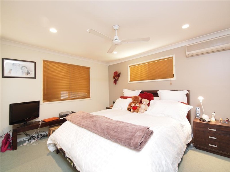 49 Saraband Drive, Eatons Hill QLD 4037