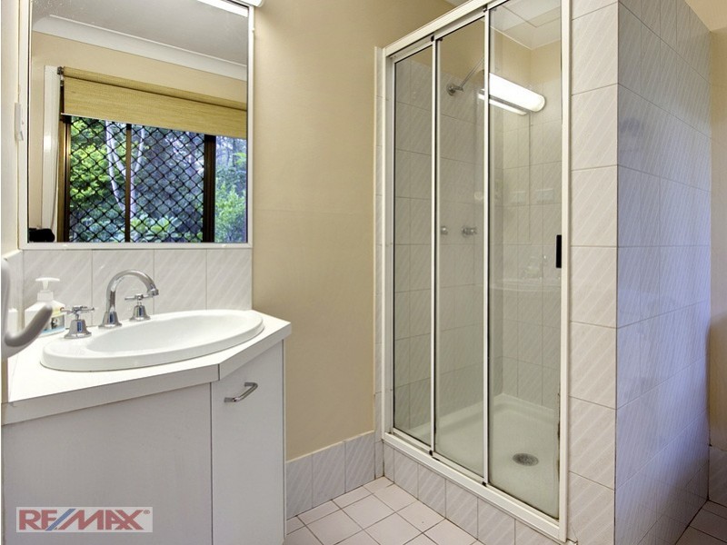 19 Lindale Court, Cashmere QLD 4500