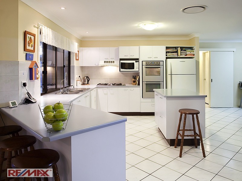 19 Lindale Court, Cashmere QLD 4500