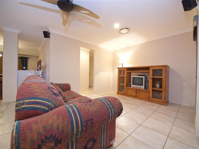 10 Glendore Court, Eatons Hill QLD 4037