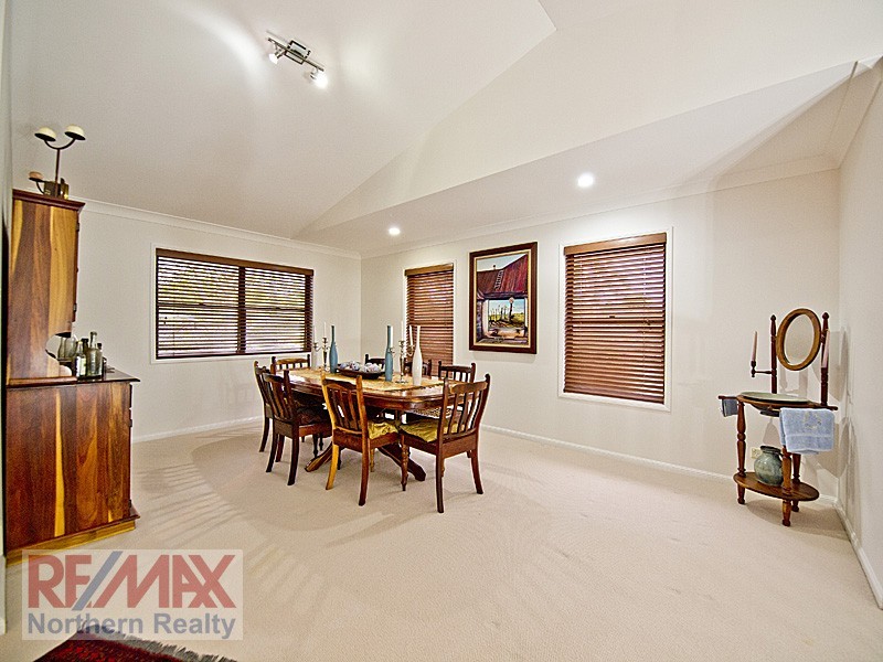 10  Bangalow Place, Albany Creek QLD 4035