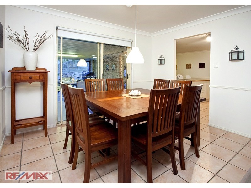5 Duet Court, Eatons Hill QLD 4037