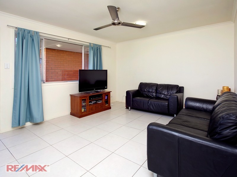 38 Willow Street, Albany Creek QLD 4035