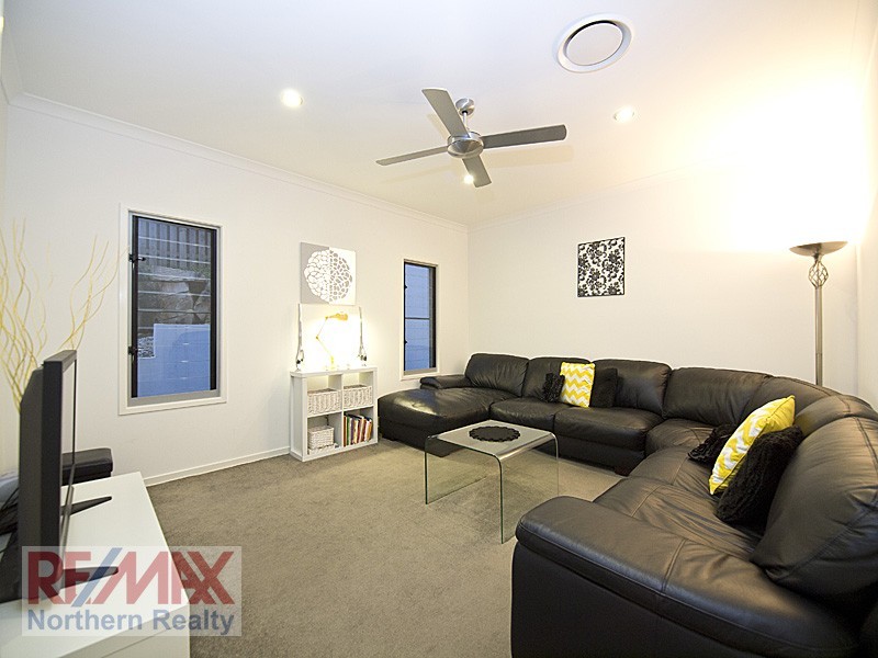 10  Bend Court, Eatons Hill QLD 4037