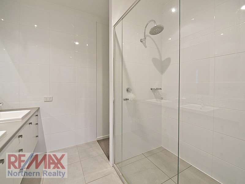 10  Bend Court, Eatons Hill QLD 4037