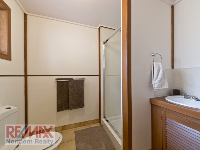 32 Parton st, Stafford Heights QLD 4053