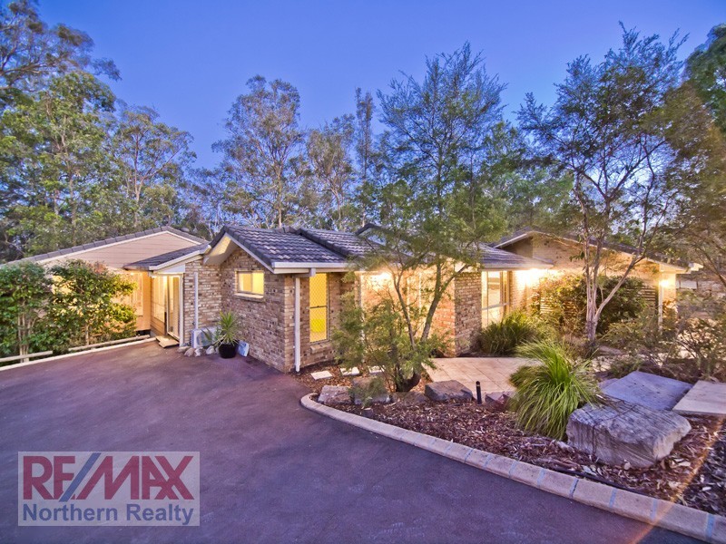 7 Drapers Rd, Eatons Hill QLD 4037