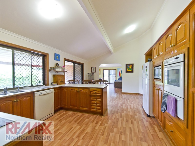 24 Challinor Drive, Albany Creek QLD 4035