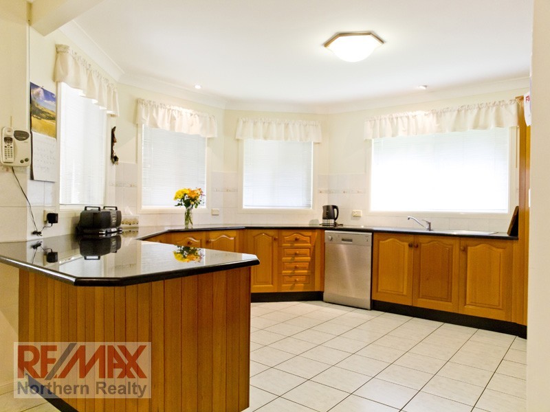 3 Monclair ct, Albany Creek QLD 4035