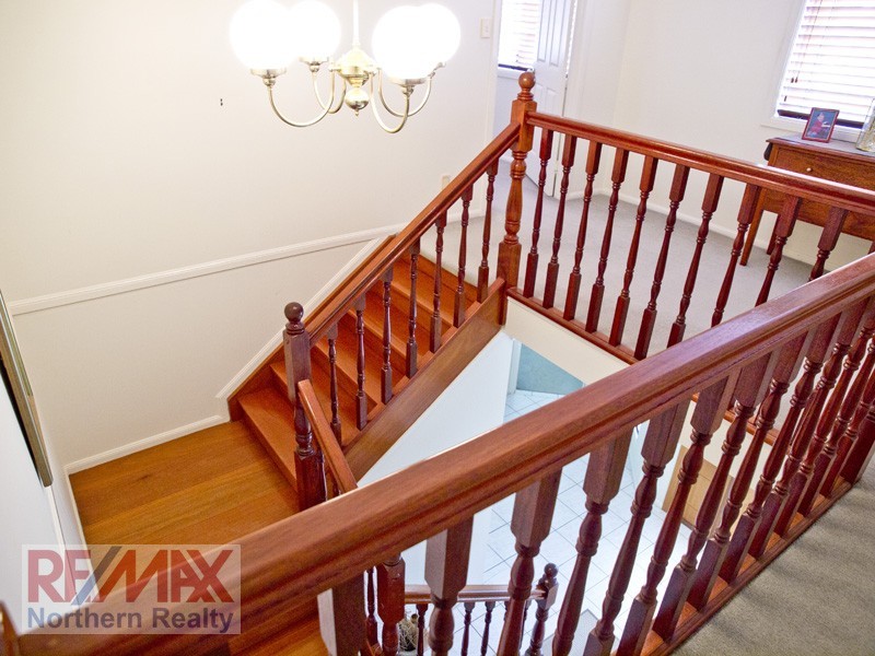 3 Monclair ct, Albany Creek QLD 4035