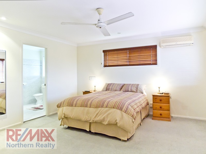 3 Monclair ct, Albany Creek QLD 4035