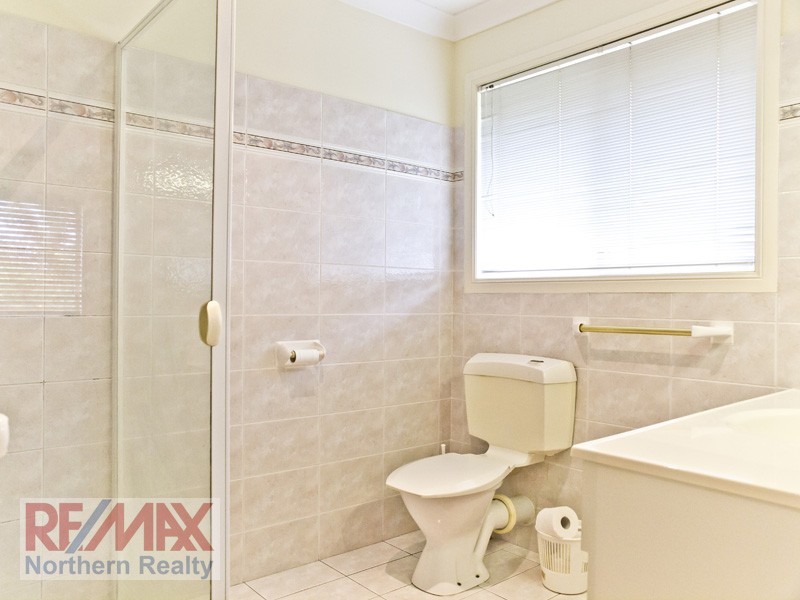 3 Monclair ct, Albany Creek QLD 4035