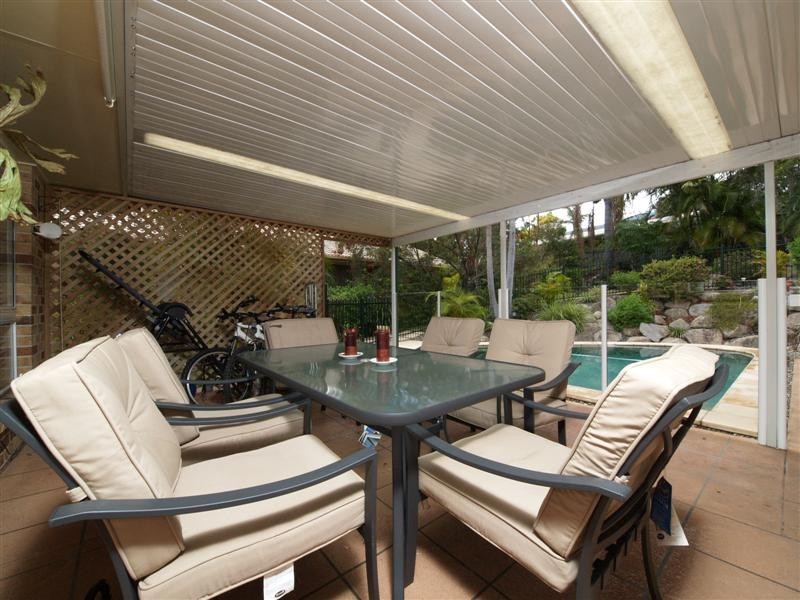 3 Elwood Court, Eatons Hill QLD 4037