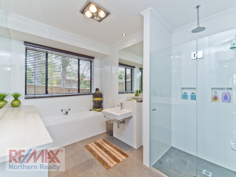 62 Cressbrook Dve, Albany Creek QLD 4035