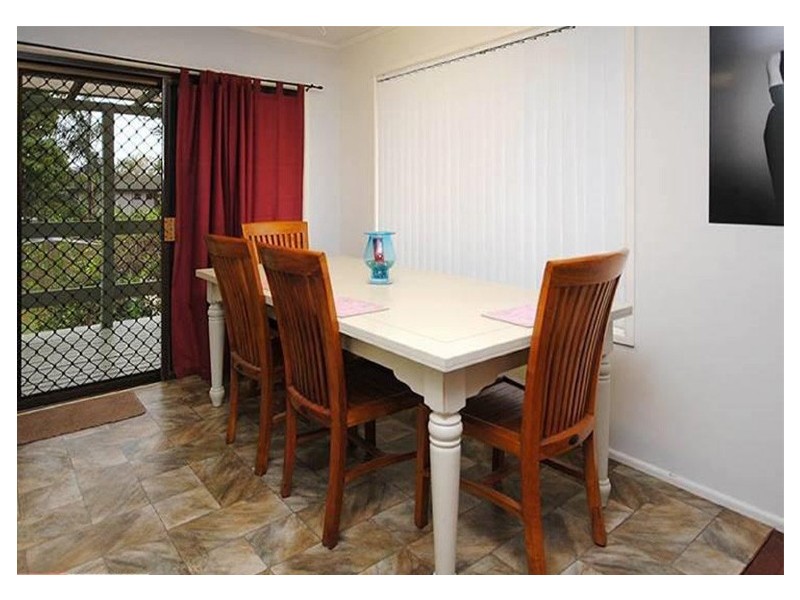 8  Plateau Parade, Bray Park QLD 4500