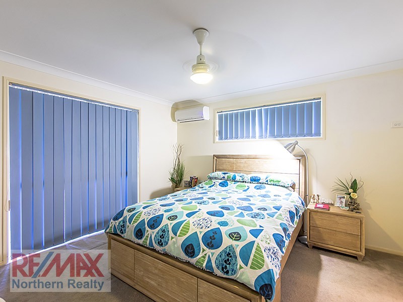 1 Laceflower Cres, Eatons Hill QLD 4037