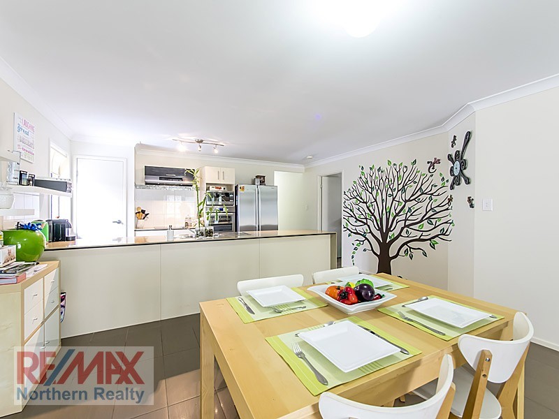 12 Castlewellan Circuit, Warner QLD 4500