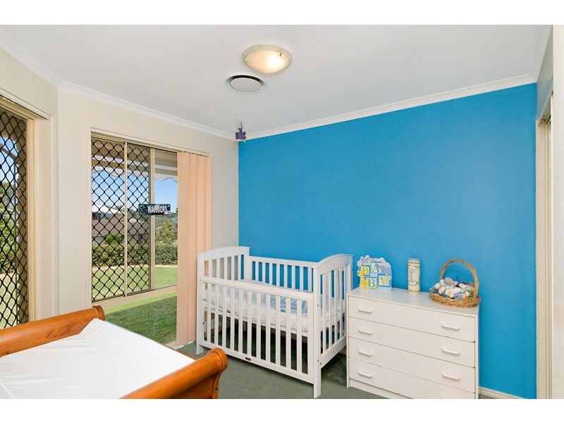 9 Meilland Court, Eatons Hill QLD 4037