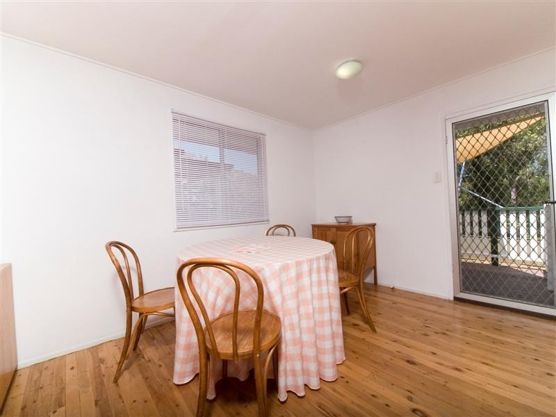 26 FOLKSTONE AVENUE, Albany Creek QLD 4035