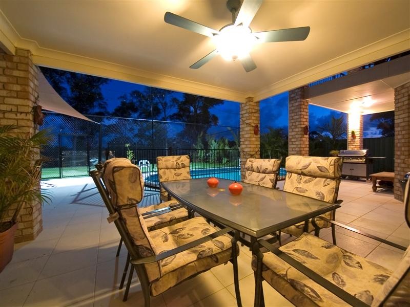 36 Riversleigh Crescent, Eatons Hill QLD 4037