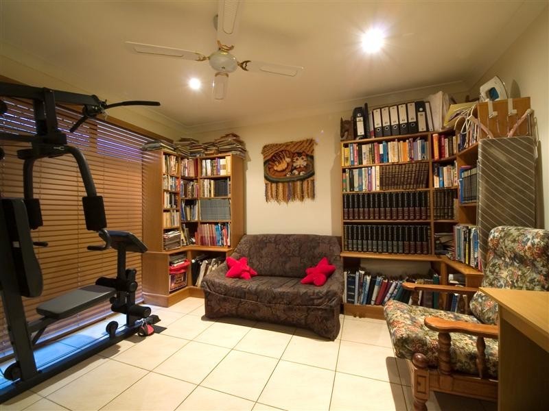 36 Riversleigh Crescent, Eatons Hill QLD 4037