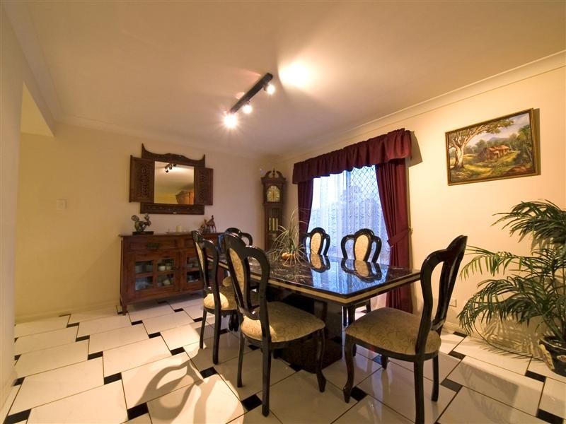 36 Riversleigh Crescent, Eatons Hill QLD 4037