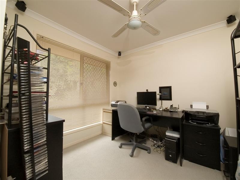 40 Cambridge Cres, Fitzgibbon QLD 4018